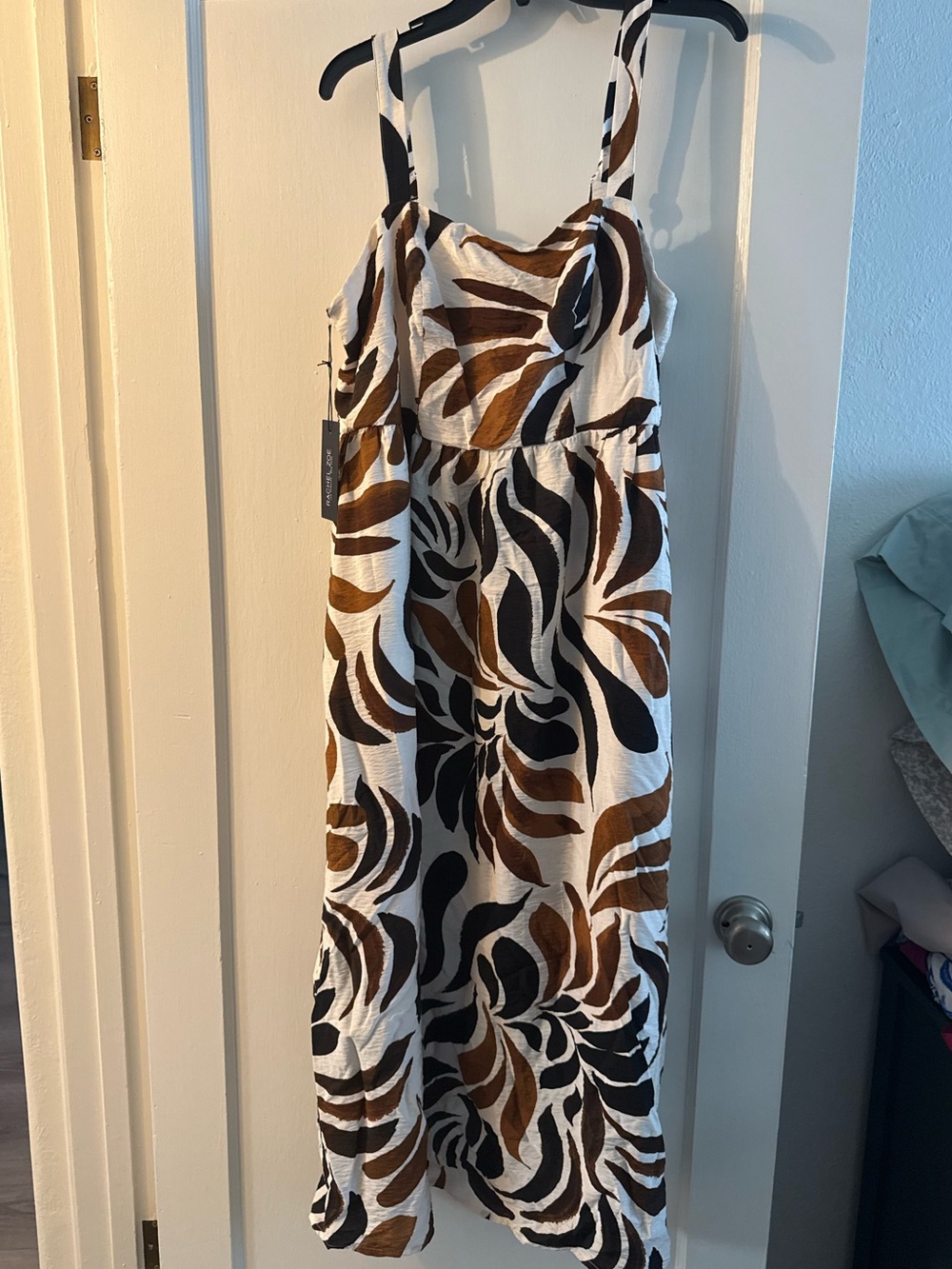 Rachel Zoe Cream Maxi Dress with Brown and Black Leaf Swirl Print